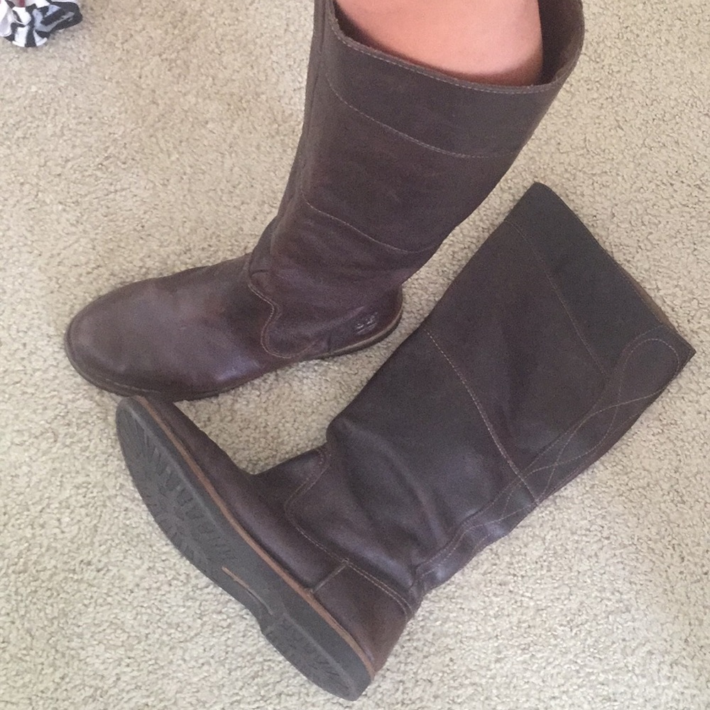 Tall Timberland boots, size 7